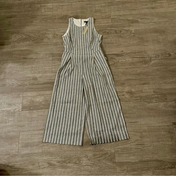 NWT ~ Banana Republic Factory Wide-Leg Linen Blue and Cream Jumpsuit ~ SZ:6P - Picture 12 of 12